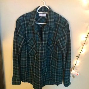 Medium oversized Aritzia Tna plaid button up. Size 2/ Medium.